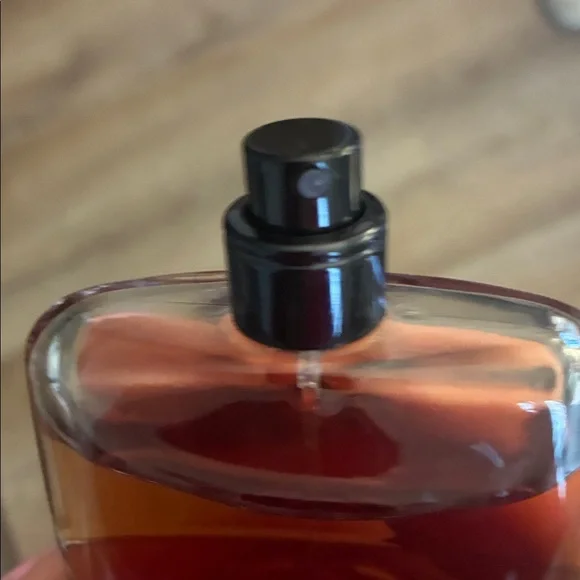 Gucci Guilty Absolute (used) - Picture 3 of 5